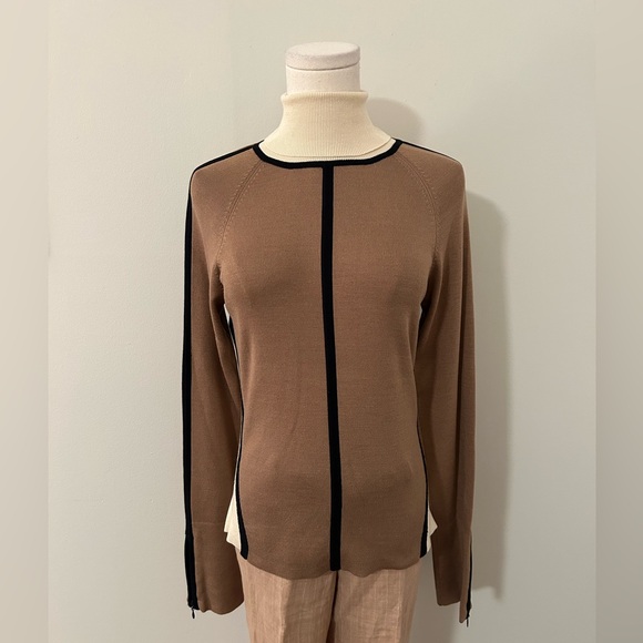 Luxurious Yansi Fugel Sweater - Picture 2 of 7